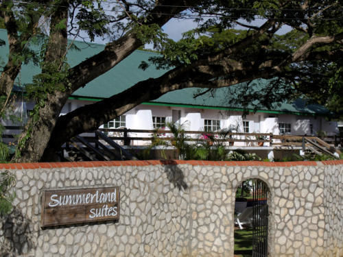 Summerland Suites Bon Accord Village المظهر الخارجي الصورة